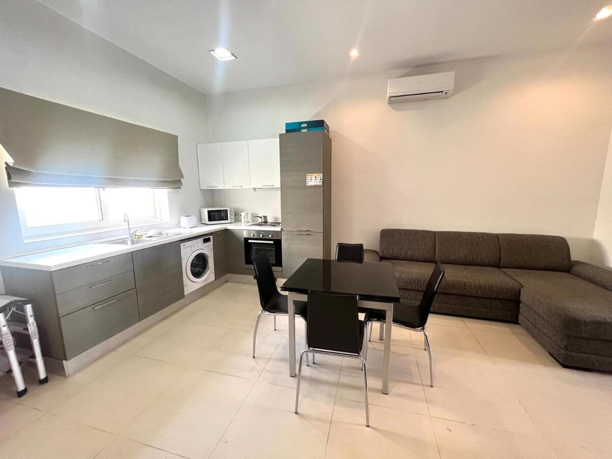 Harbour View Apt With Terrace Kalkara Екстер'єр фото