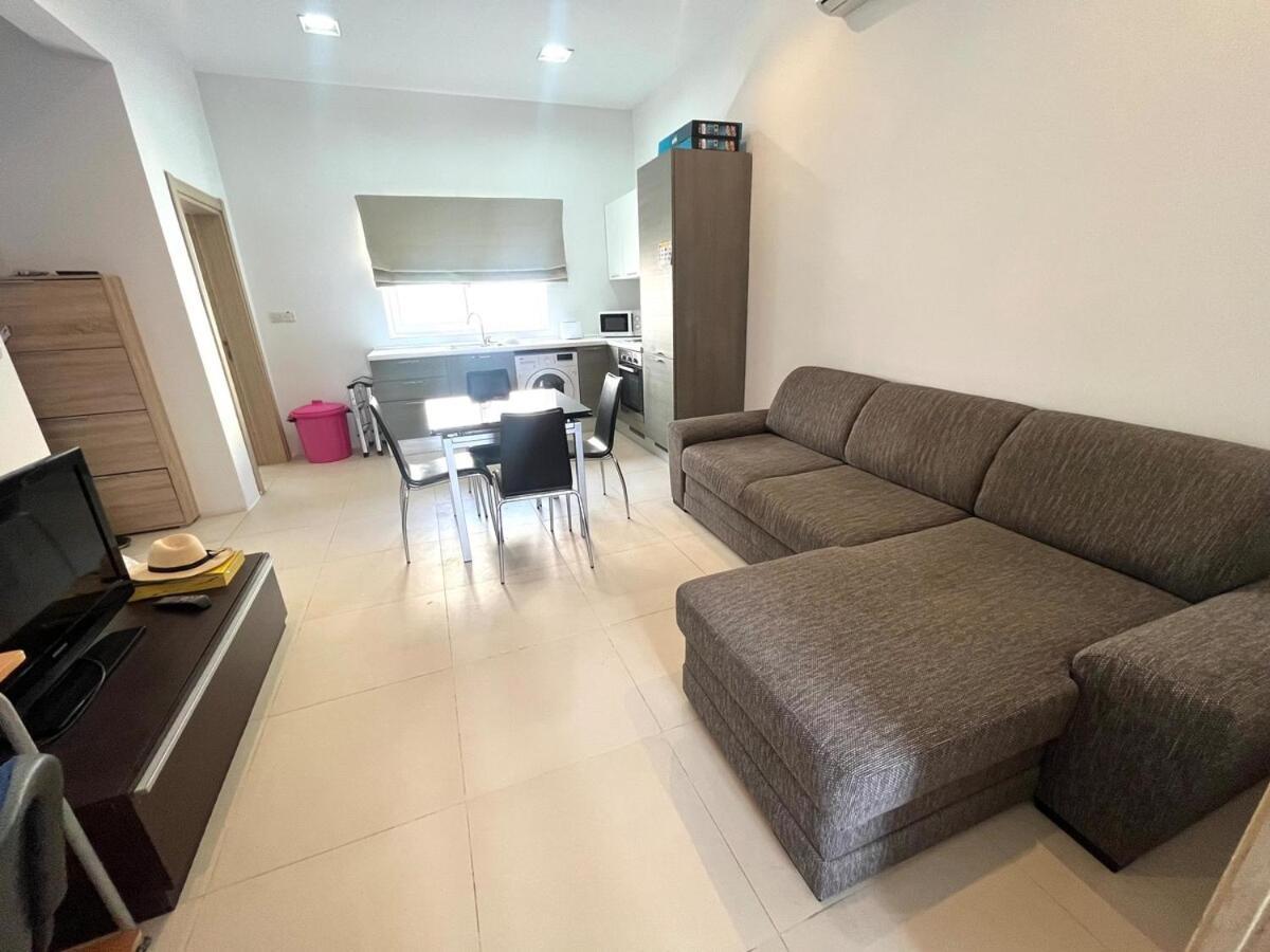 Harbour View Apt With Terrace Kalkara Екстер'єр фото