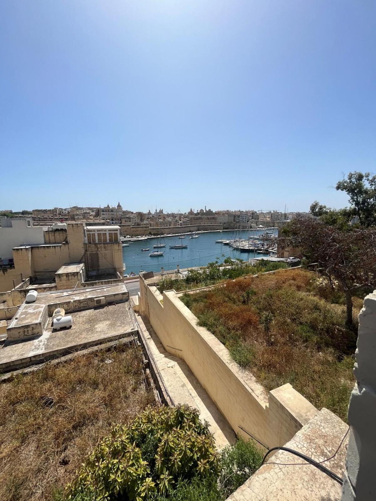 Harbour View Apt With Terrace Kalkara Екстер'єр фото